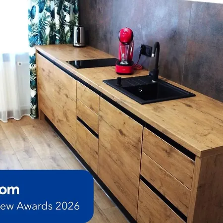 Through The Art Gallery *