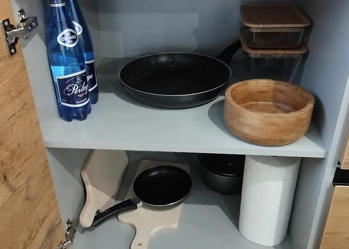 Διαμέρισμα Through The Art Gallery Piła